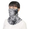 KPI×ヤケーヌ 日焼け防止専用UVカットマスク ヤケーヌフィットプリズム（ブラック）を着用した女性